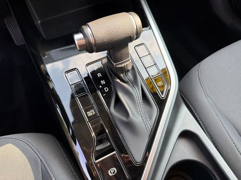Certified 2023 Kia Niro LX FWD image 20
