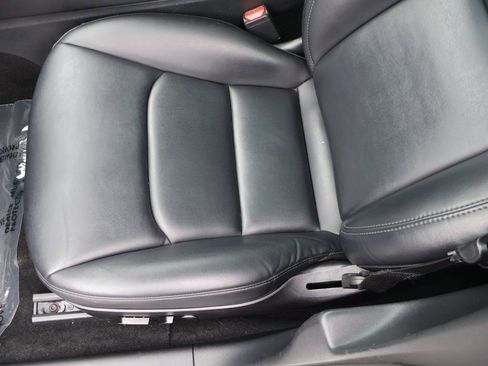 Used 2023 Tesla Model 3 Standard Range image 24