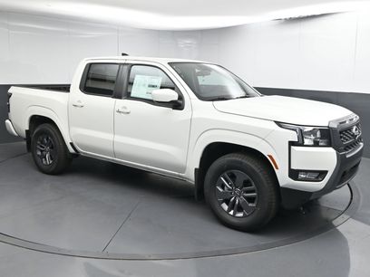 New 2025 Nissan Frontier SV w/ SV Convenience Package