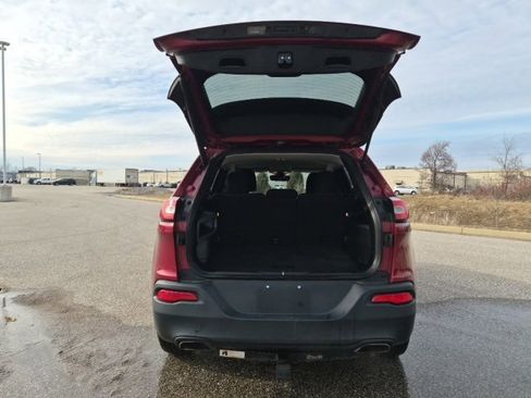 Used 2016 Jeep Cherokee Latitude w/ Comfort & Convenience Group image 7