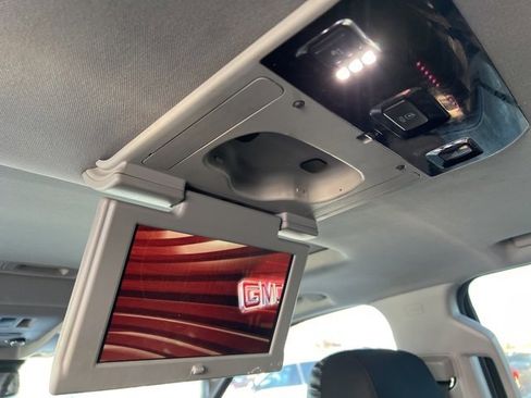 Used 2015 GMC Yukon Denali w/ Touring Package image 16