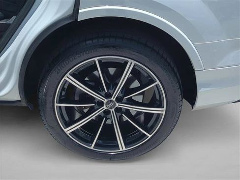 Used 2021 Audi Q7 3.0T Premium Plus w/ Premium Plus Package AWD/4WD image 21