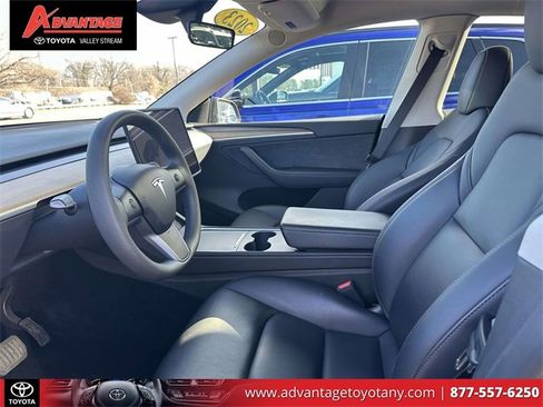 Used 2023 Tesla Model Y Long Range image 17