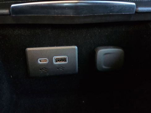 Certified 2023 Cadillac XT4 Sport w/ Technology Package image 30