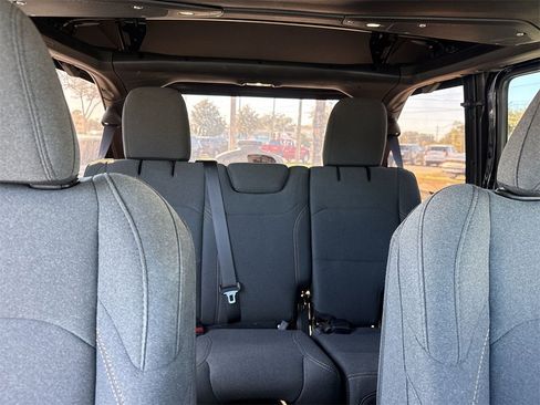 Used 2024 Jeep Wrangler Sport S image 29