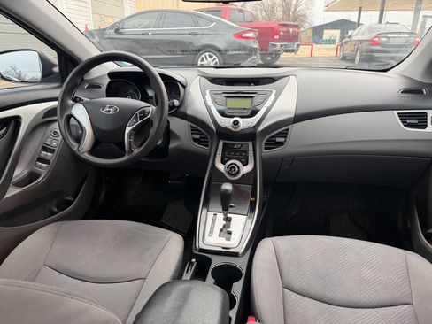 Used 2012 Hyundai Elantra GLS image 10