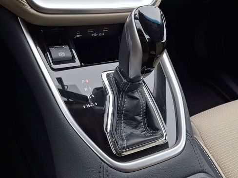 Certified 2022 Subaru Outback Premium w/ Popular Package #1 image 14