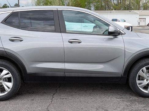Used 2024 Buick Encore GX Preferred w/ Comfort Package AWD/4WD image 6