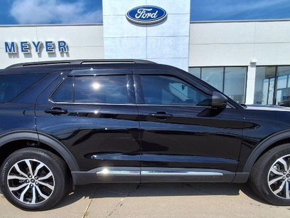 Used 2025 Ford Explorer Active w/ Active Comfort Package