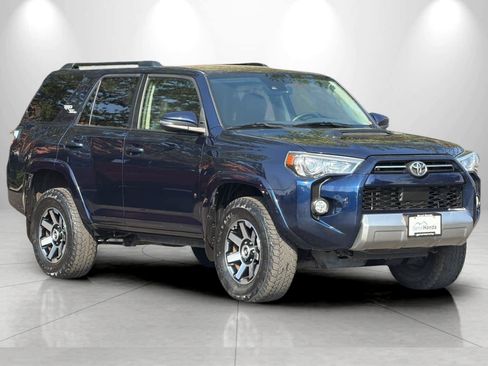Used 2020 Toyota 4Runner TRD Off-Road Premium AWD/4WD image 9