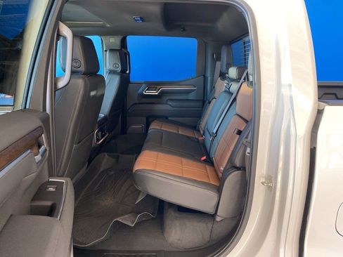 Certified 2025 Chevrolet Silverado 1500 High Country w/ High Country Premium Package image 11