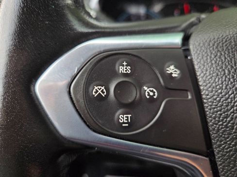 Used 2022 Chevrolet Traverse LT w/ Midnight/Sport Edition image 31