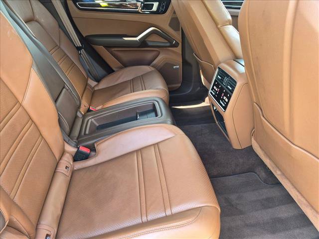 Used 2021 Porsche Cayenne GTS AWD/4WD image 20