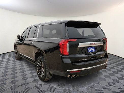 Used 2022 GMC Yukon XL Denali image 3