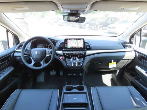 New 2026 Honda Odyssey Touring image 20