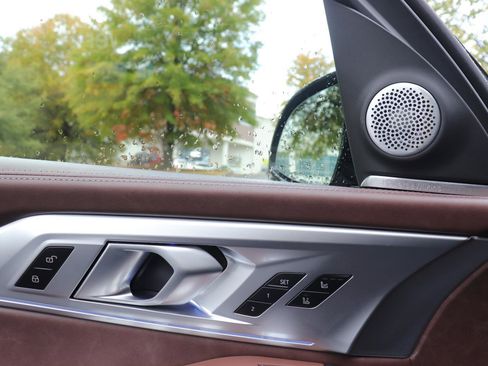 New 2026 BMW XM Label Red w/ M Driver's Package image 23