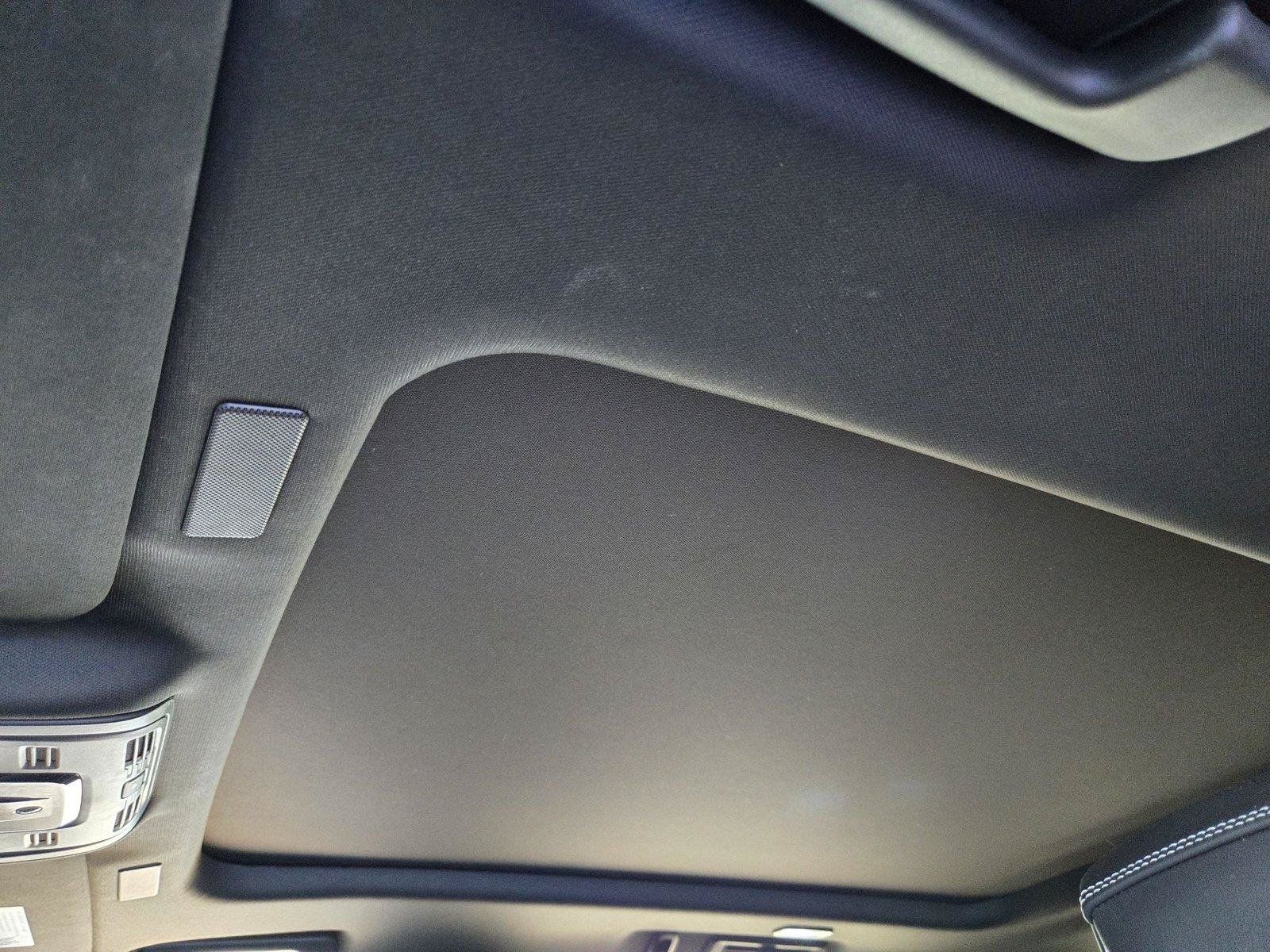 Used 2026 GMC Yukon AT4 Ultimate w/ LPO, Floor Liner Package AWD/4WD image 9