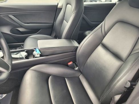 Used 2019 Tesla Model 3 Mid Range image 13
