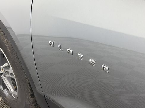 Used 2025 Chevrolet Blazer LT image 16