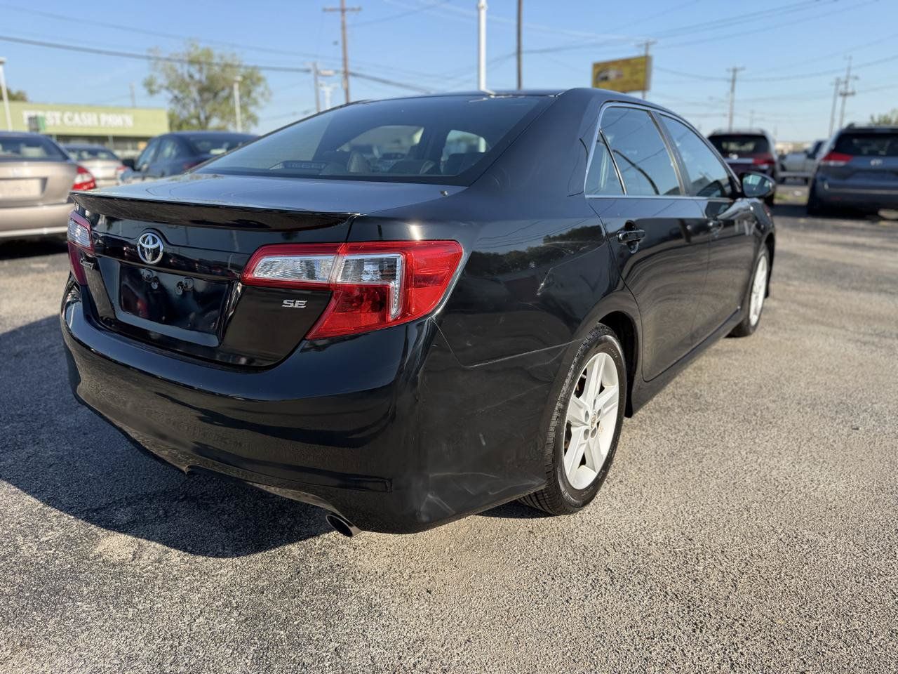 Used 2012 Toyota Camry SE FWD image 7