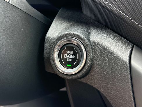 Used 2023 Chevrolet TrailBlazer LT FWD image 29