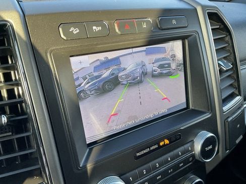 Used 2021 Ford Expedition XLT image 15