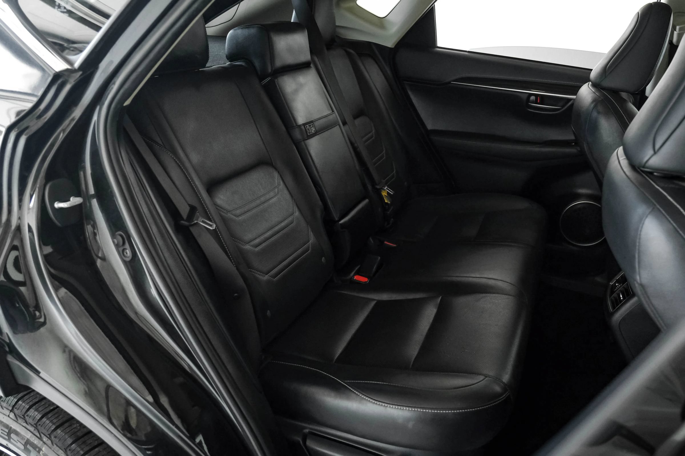 Used 2018 Lexus NX 300h AWD w/ Luxury Package image 29