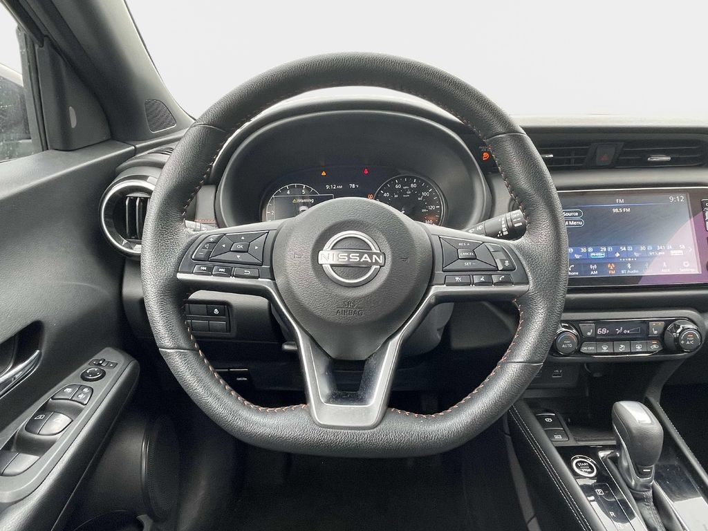 Used 2023 Nissan Kicks SR w/ SR Premium Package FWD image 14