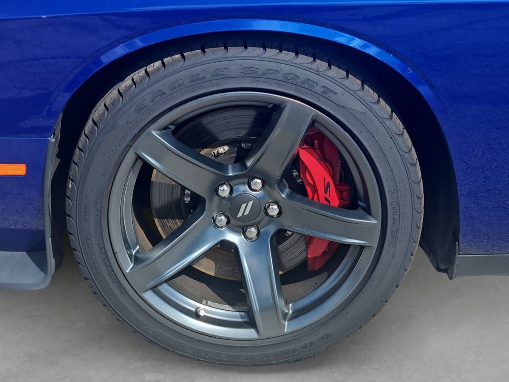 Used 2022 Dodge Challenger SRT Hellcat RWD image 9