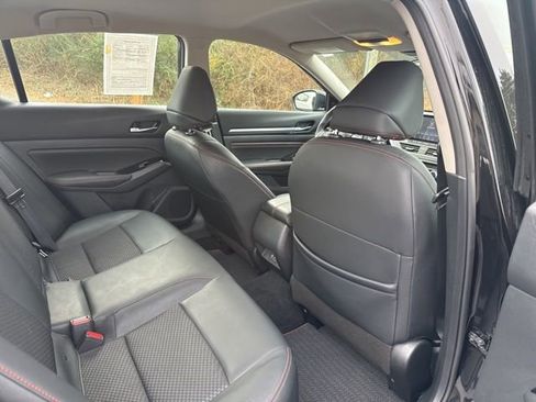 Used 2023 Nissan Altima 2.5 SR AWD/4WD image 23