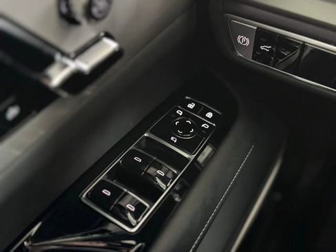 New 2026 Cadillac Vistiq Luxury image 29