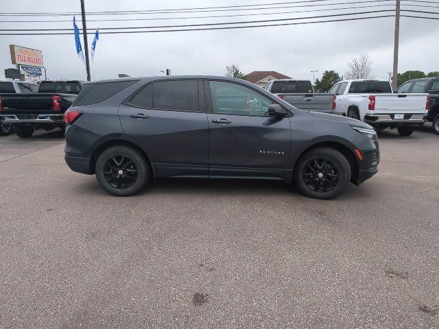 Used 2022 Chevrolet Equinox LS w/ LS Convenience Package AWD/4WD image 26