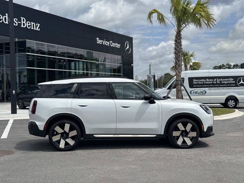Used 2025 MINI Cooper Countryman S w/ Comfort Package Max AWD/4WD image 2