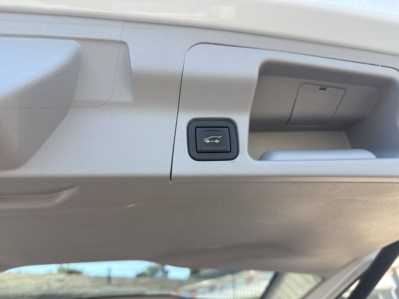 Used 2021 GMC Acadia SLT FWD image 23