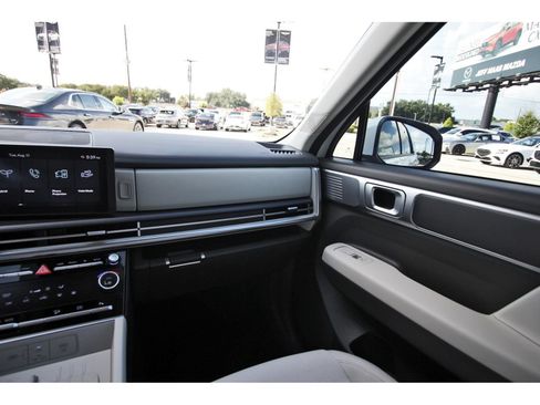 Certified 2026 Hyundai Santa Fe SE FWD image 12