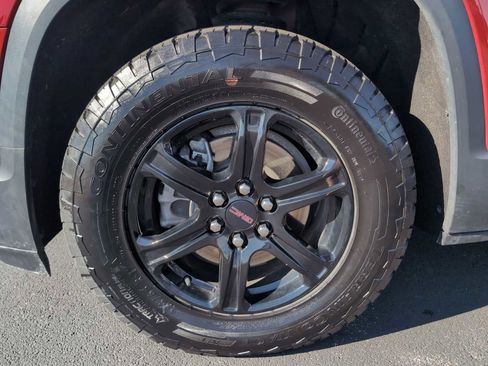 Used 2023 GMC Acadia AT4 w/ Technology Package image 34