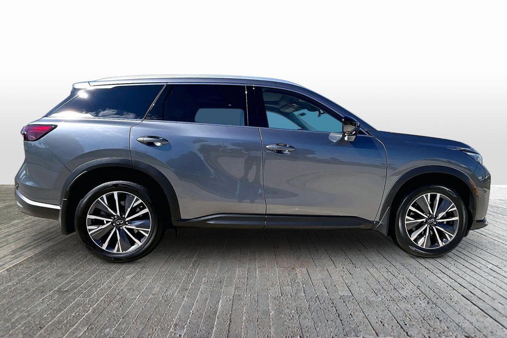 Certified 2027 INFINITI QX60 Luxe w/ Cargo Package AWD/4WD image 8