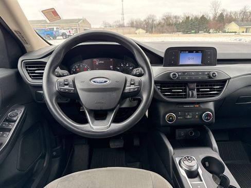 Used 2020 Ford Escape S image 8