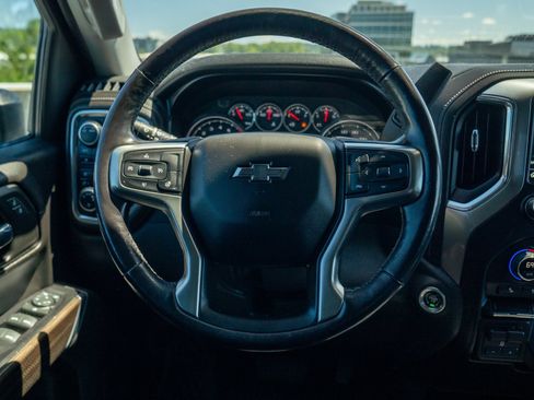 Used 2020 Chevrolet Silverado 1500 LT Trail Boss w/ Convenience Package AWD/4WD image 23