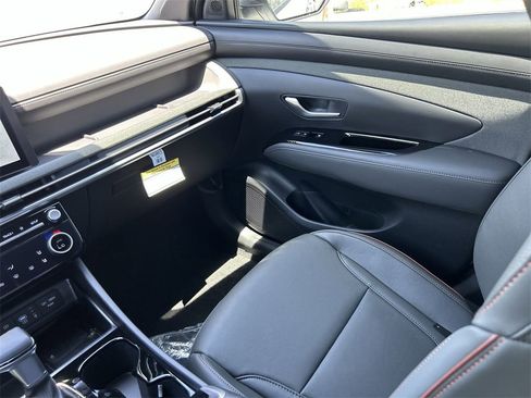 New 2025 Hyundai Santa Cruz Limited image 6