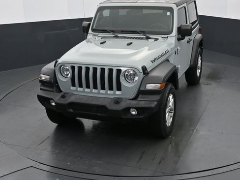 Used 2023 Jeep Wrangler Sport S image 22
