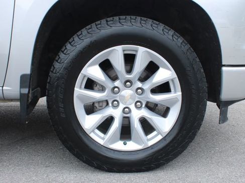 Used 2022 Chevrolet Silverado 1500 Custom AWD/4WD image 36