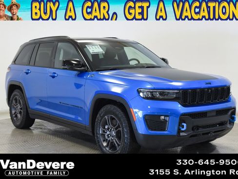 Used 2024 Jeep Grand Cherokee Trailhawk AWD/4WD image 1