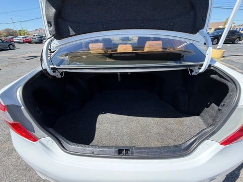 Used 2014 Toyota Camry L image 13