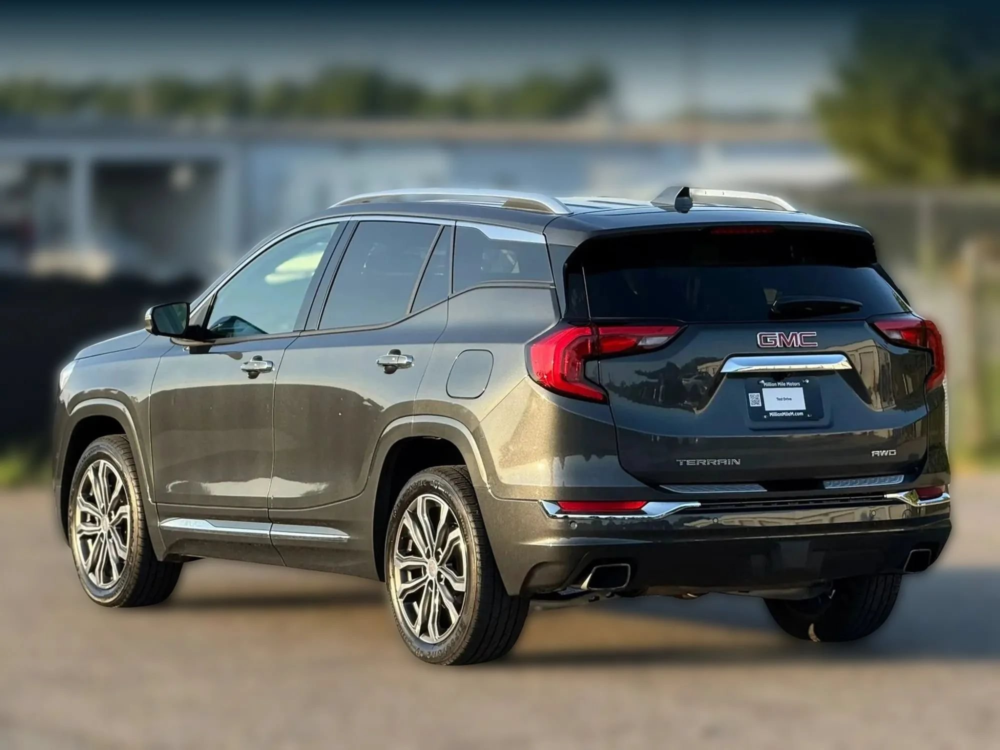 Used 2019 GMC Terrain Denali w/ Advanced Safety Package AWD/4WD image 10
