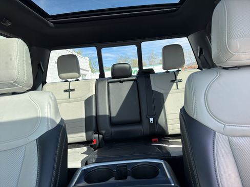 Used 2023 Ford F150 Lightning Platinum image 16