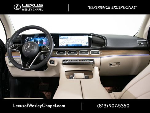 Used 2024 Mercedes-Benz GLE 350 4MATIC image 25