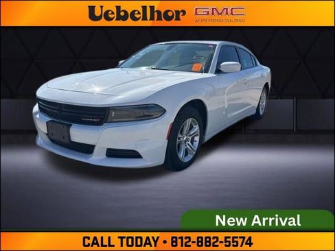 Used 2022 Dodge Charger SXT image 1