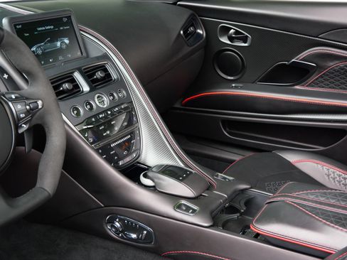 Used 2023 Aston Martin DBS Superleggera Volante RWD image 21
