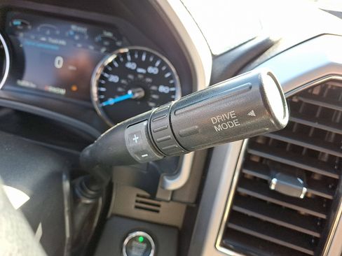 Used 2021 Ford F350 Lariat w/ Lariat Ultimate Package image 22